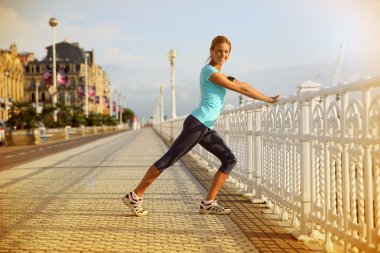 çalıştırdıktan sonra uzanan kadın