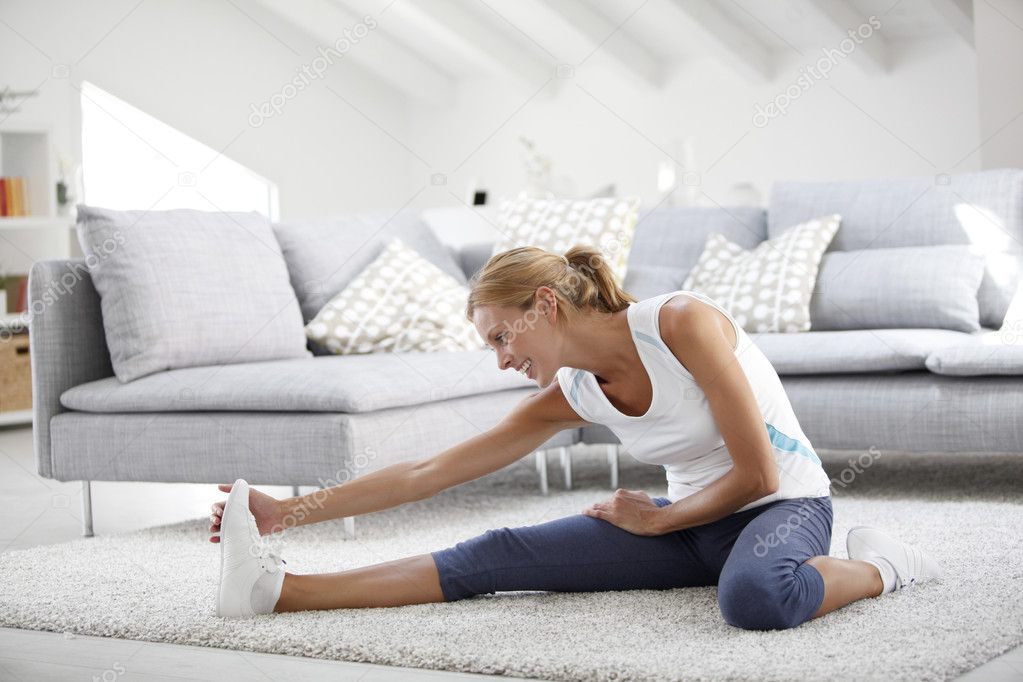 Get up на прозрачном фоне. Брюс уиллис гиф. Get up move. Get up and move. Ab logic группа постеры.