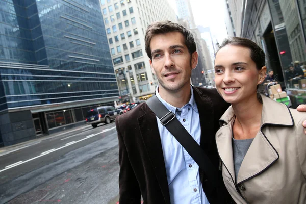 Gente de negocios caminando en Manhattan —  Fotos de Stock