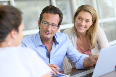 Toplantı için ortaklık anlaşması