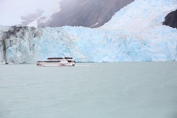 Tekneden Spegazzini Buzulu — Stok fotoğraf