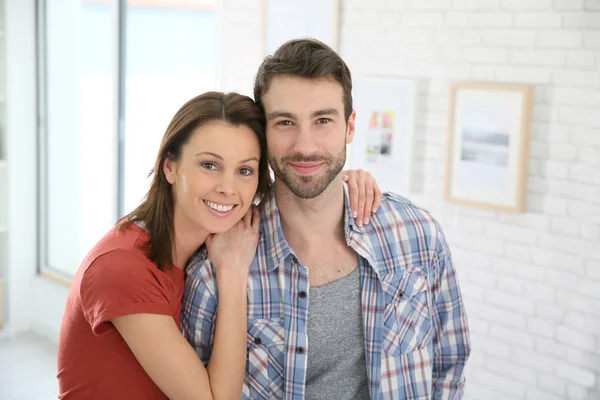 Cheerful couple at home — Stock Photo, Image