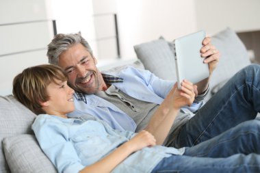 Baba ve oğul websurfing
