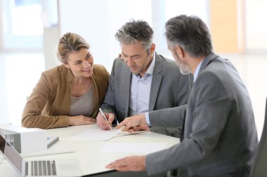 Çift imza inşaat sözleşmesi