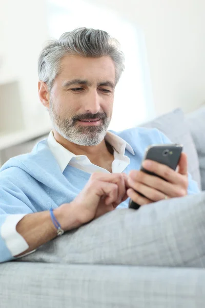 Man sending message — Stock Photo, Image