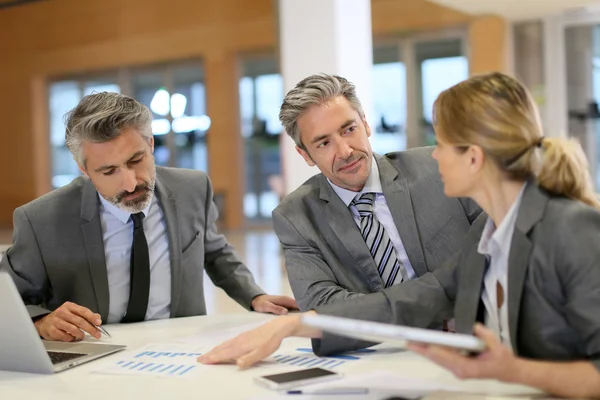 Business people at financial meeting — Stock Photo, Image