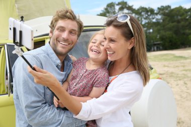 Aile selfie fotoğraf çekimi