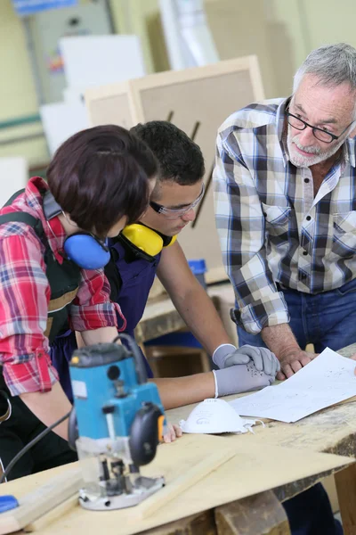 Young people in carpentry course — Stock Photo, Image