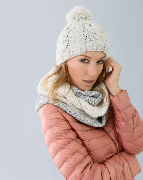 Modell i vinter outfit — Stockfoto