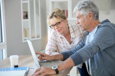 Çift evde internet giderleri kontrol