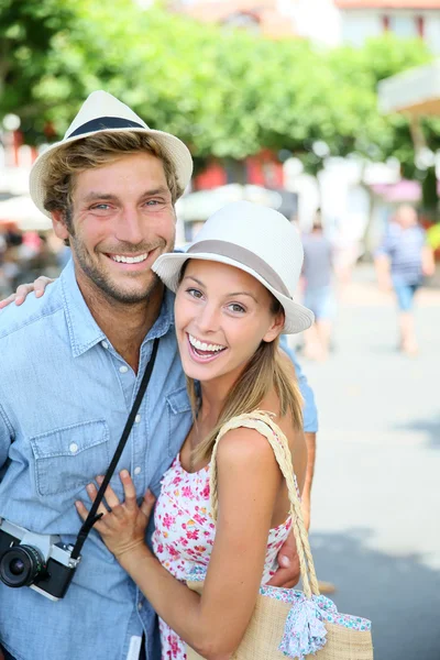 Couple en vacances d'été — Photo