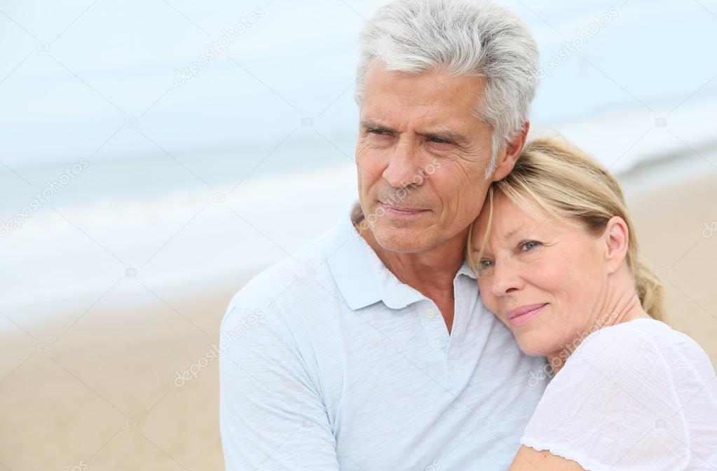 couple embracing at the beach