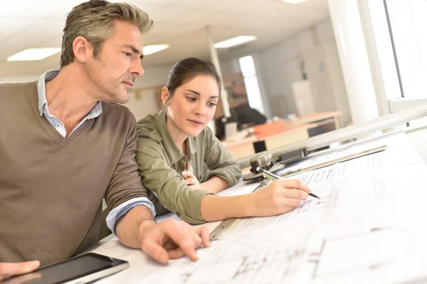 Architekten arbeiten an Projekt — Stockfoto