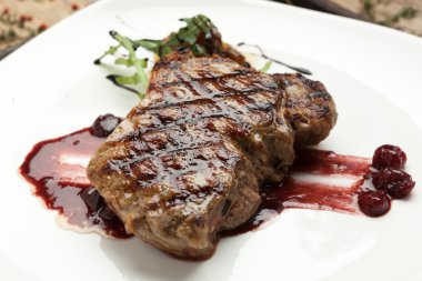 Şişman, sulu biftek beef kalın kenar, tahıl beslemeli binning ıslak.