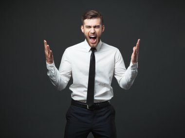 Genç işadamı izole kamera çığlık.