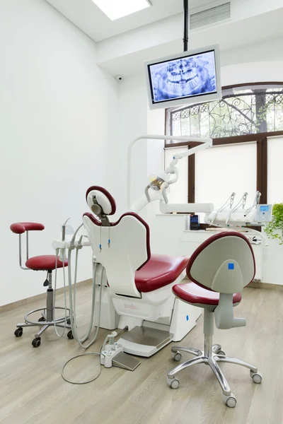 Interno del moderno studio dentistico . — Foto Stock