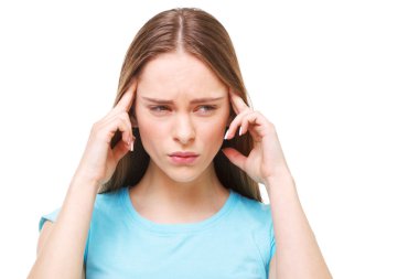 Baş ağrısı beyaz izole olan güzel kadın.