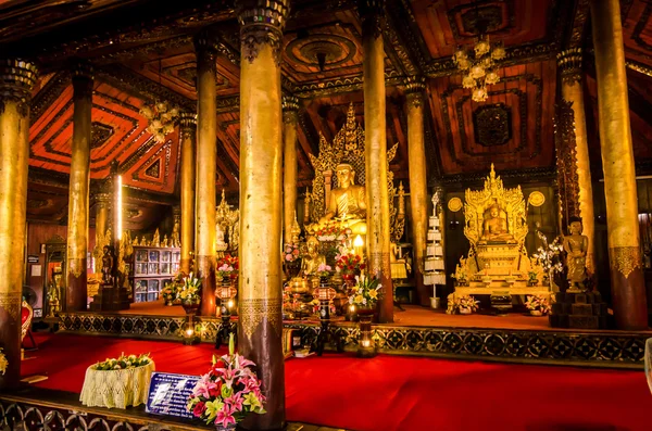 A estátua de buddha . — Fotografia de Stock