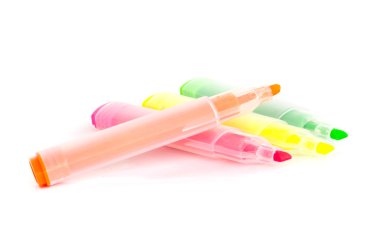 renkli işaretleyicileri kalemler.