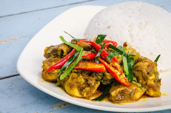 Pollo al curry con arroz —  Fotos de Stock