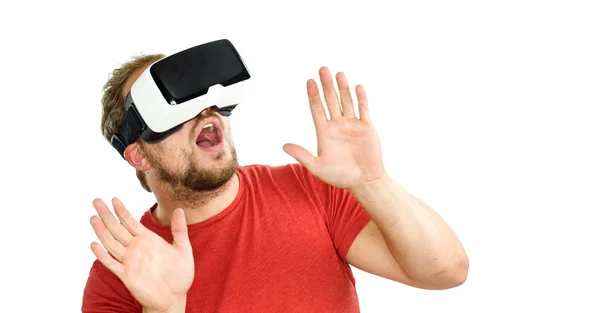 Hombre vistiendo Google realidad virtual —  Fotos de Stock