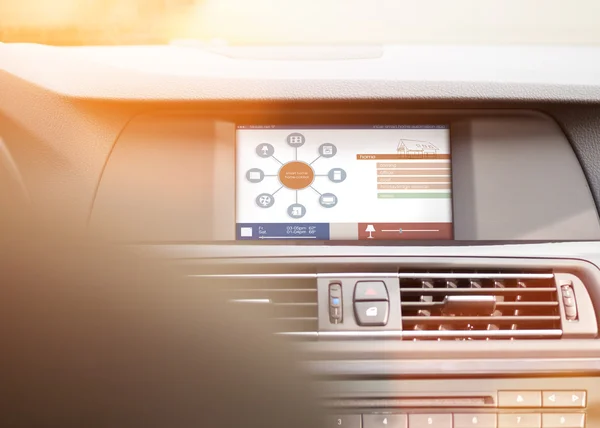 Inteligentne automatyki domowej samochodu app — Zdjęcie stockowe