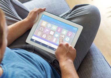 Tablet Pc adam kullanır