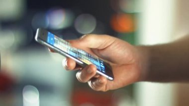adam app yeni apple iphone 6s kullanır.