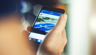 adam instagram app kullanır