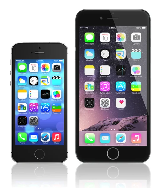 Apple Space Gray iPhone 6 Plus и iPhone 5 — стоковое фото
