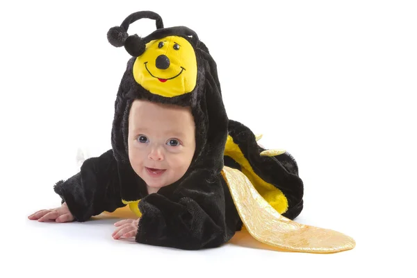 Bébé garçon habillé comme une abeille — Photo