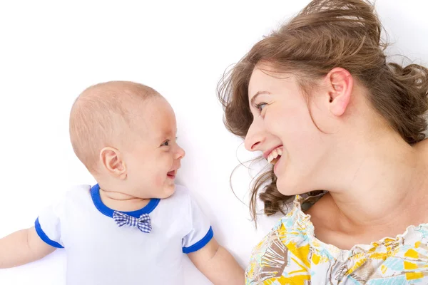 Madre habla con su bebé —  Fotos de Stock