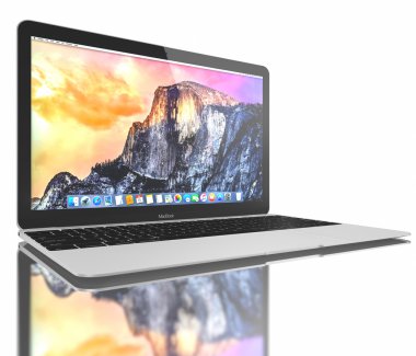 Yeni gümüş Macbook Air