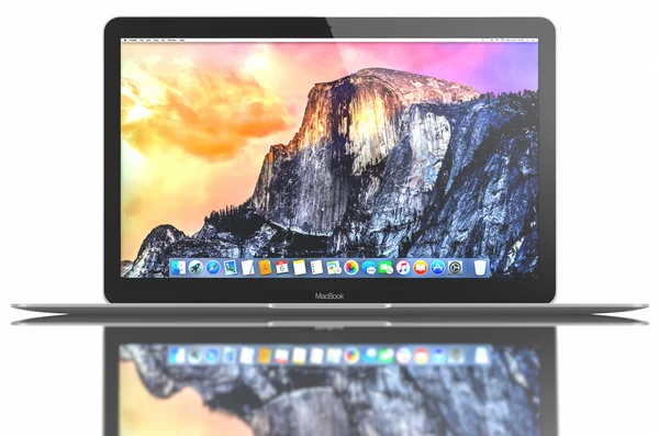 Nieuwe zilveren Macbook Air — Stockfoto