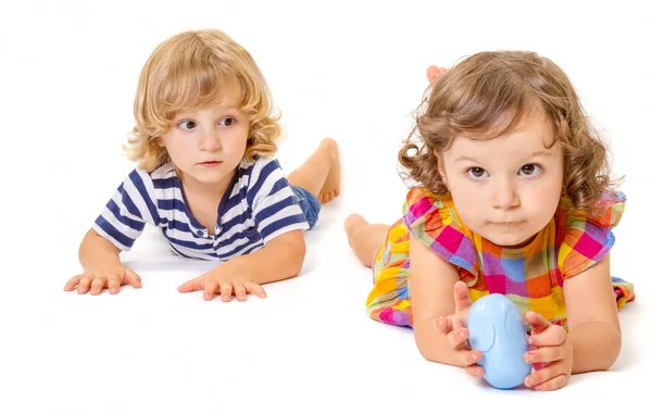 Lustige Jungen und Mädchen — Stockfoto