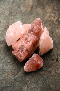 himalayan pembe kristal tuz