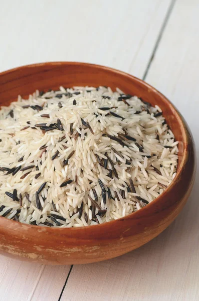 Ongekookte gemengde rijst — Stockfoto