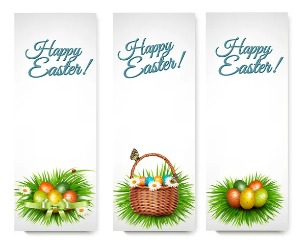 Paskalya yumurtaları bir sepet ve grre ile üç mutlu Paskalya afiş — Stok Vektör