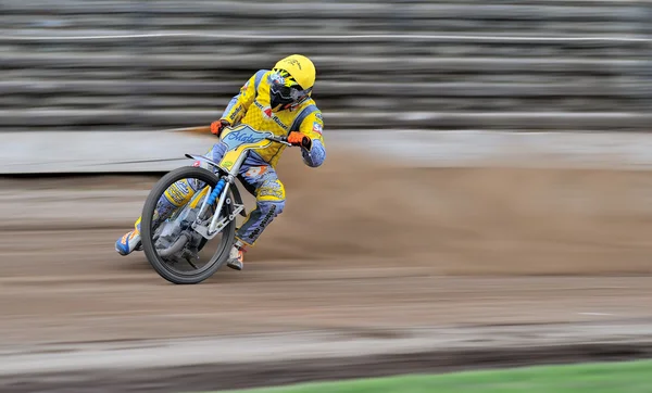 Motociclista não identificado — Fotografia de Stock