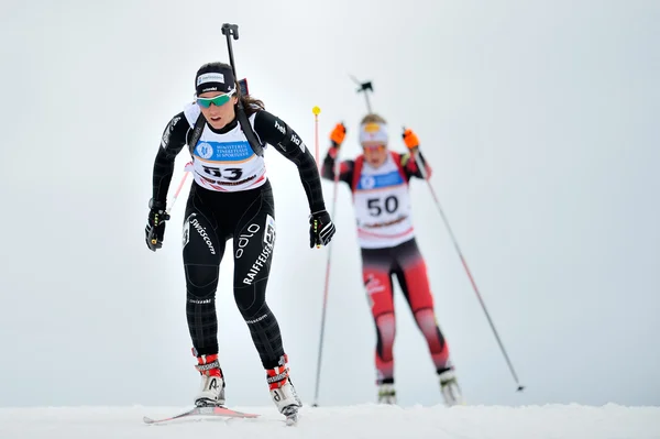 Onbekende concurrenten Ibu jeugd & Junior World Championships Biatlon — Stockfoto