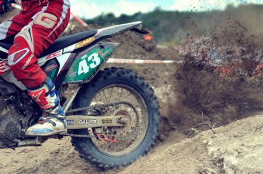 Buzau, Romanya - 15 Haziran: Tanımlanamayan bir binici, yer aldığı 