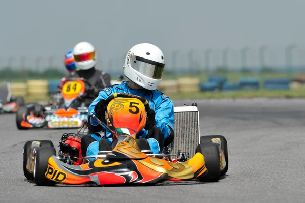 Bucharest, Roemenië - 17 mei: Onbekende piloten concurreren in National — Stockfoto