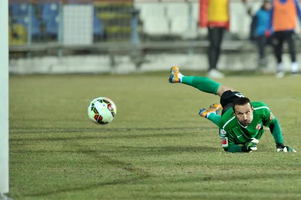 Галац, Румунія - 21 лютого: Невідомий воротар гравець виконує dur — стокове фото