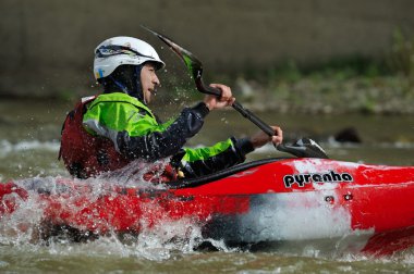 Buzau, Romanya - Aprill 09, 2016: Sporcular 2016 B sırasında rekabet.