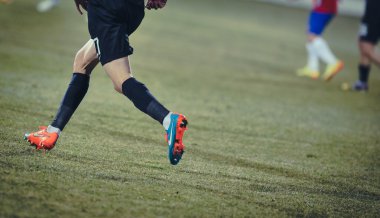 Galati, Romanya - 5 Mart: Bilinmeyen Futbol oyuncular perforgalati