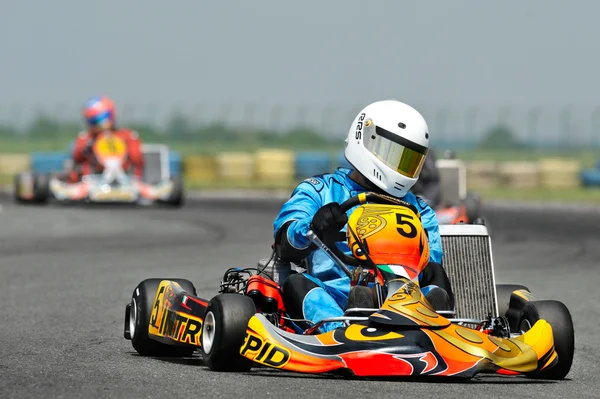 Bucharest, Roemenië-17 mei: onbekende piloten concurreren in nationale — Stockfoto