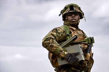 Galati, Romanya - 8 Ekim: Bizi deniz kuvvetlerinde Rumen askeri pol