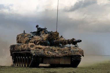 Galati, Romanya - 22 Nisan: Romen tank Tr - 85m 1 askeri po