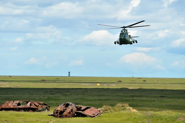 Galati, Románia - május 15-én: Román helikopter Iar 330 "Puma" — Stock Fotó