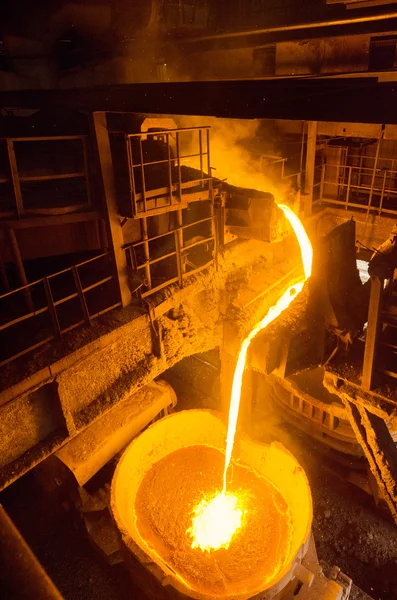 Ferro liquido all'interno di impianti e treni — Foto Stock